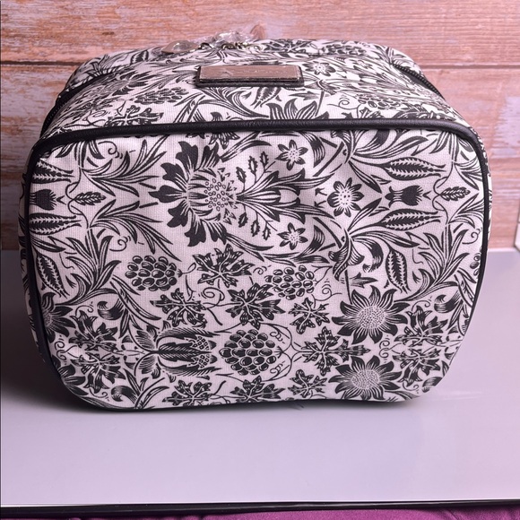 Bella Russo Black White Floral Flower Cosmetic Bag Case NWT - Picture 10 of 13
